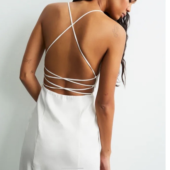 Zara Beach Wedding Dress - Picture 2 of 3